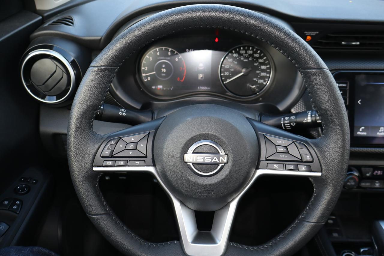 2025 Nissan Kicks SV FWD Photo