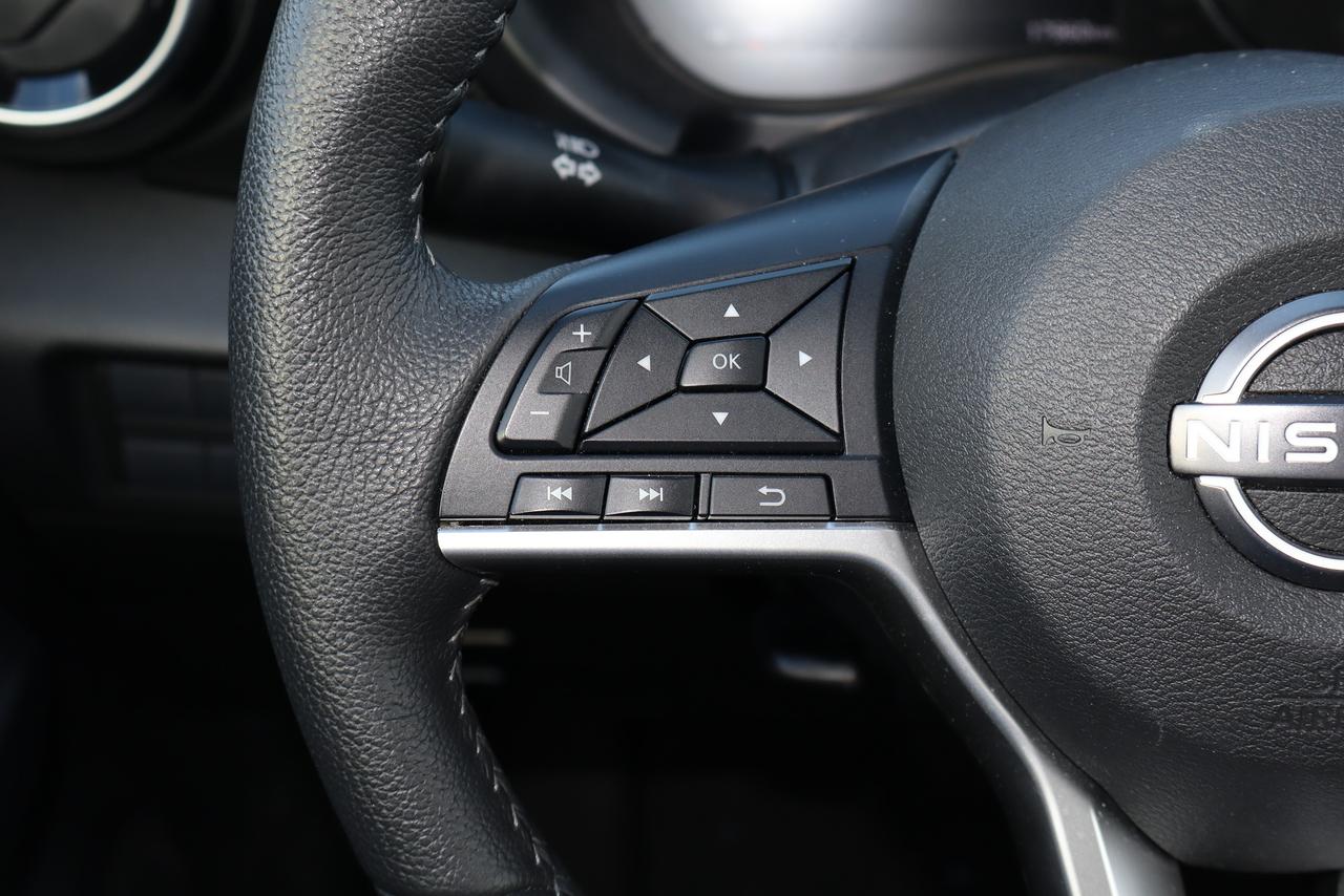 2025 Nissan Kicks SV FWD Photo