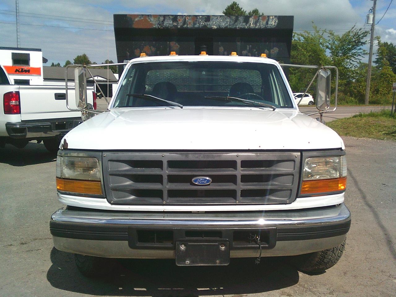 1997 Ford F-350 DUMP TRUCK/ Reg Cab 161" WB, 84.0" CA DRW Photo
