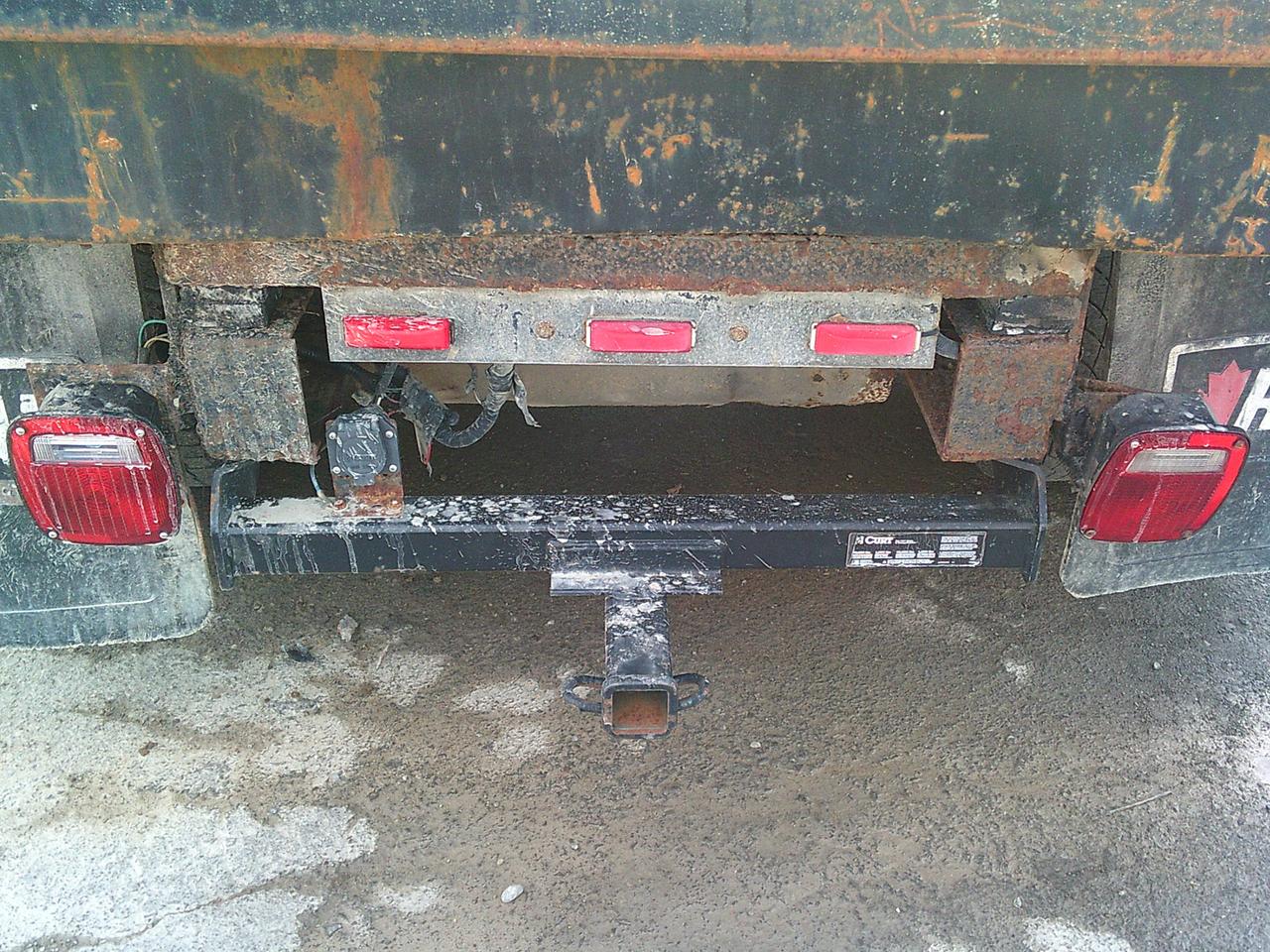 1997 Ford F-350 DUMP TRUCK/ Reg Cab 161" WB, 84.0" CA DRW Photo