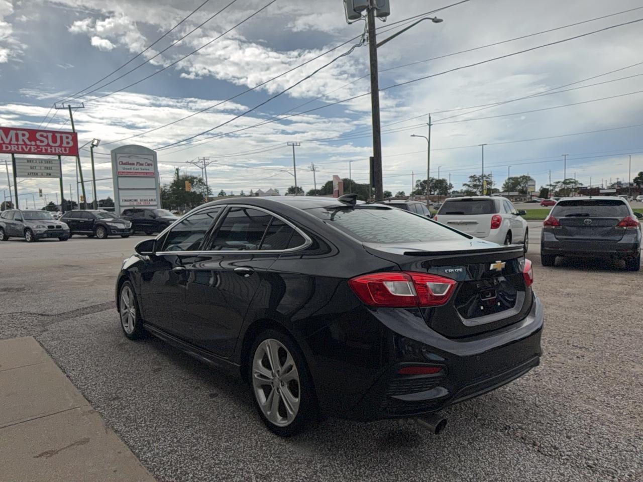 2017 Chevrolet Cruze Premier - Photo #4