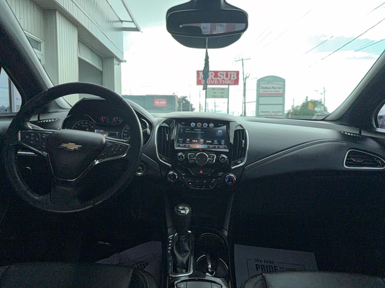 2017 Chevrolet Cruze Premier Photo