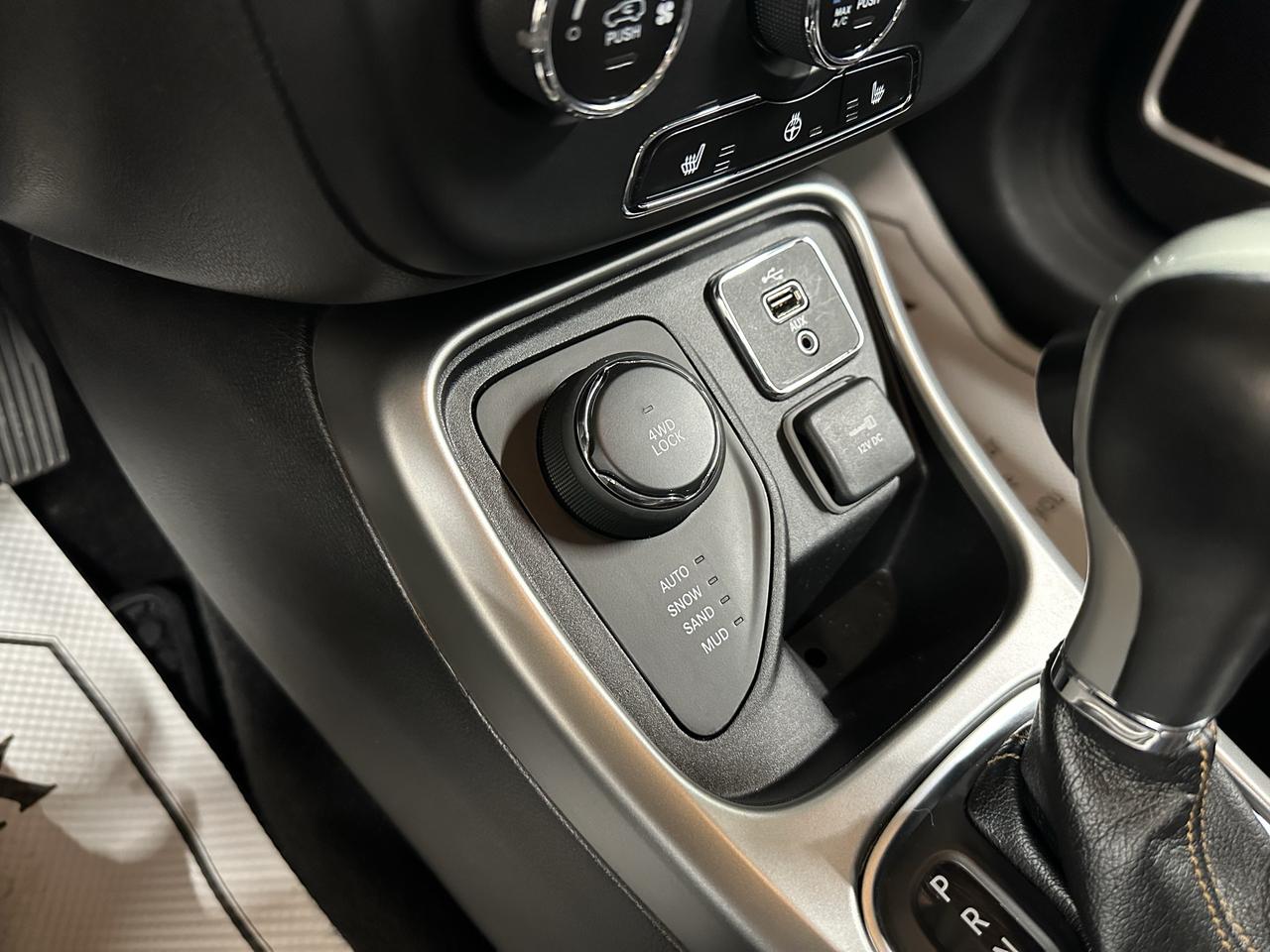 2018 Jeep Compass NORTH Photo26