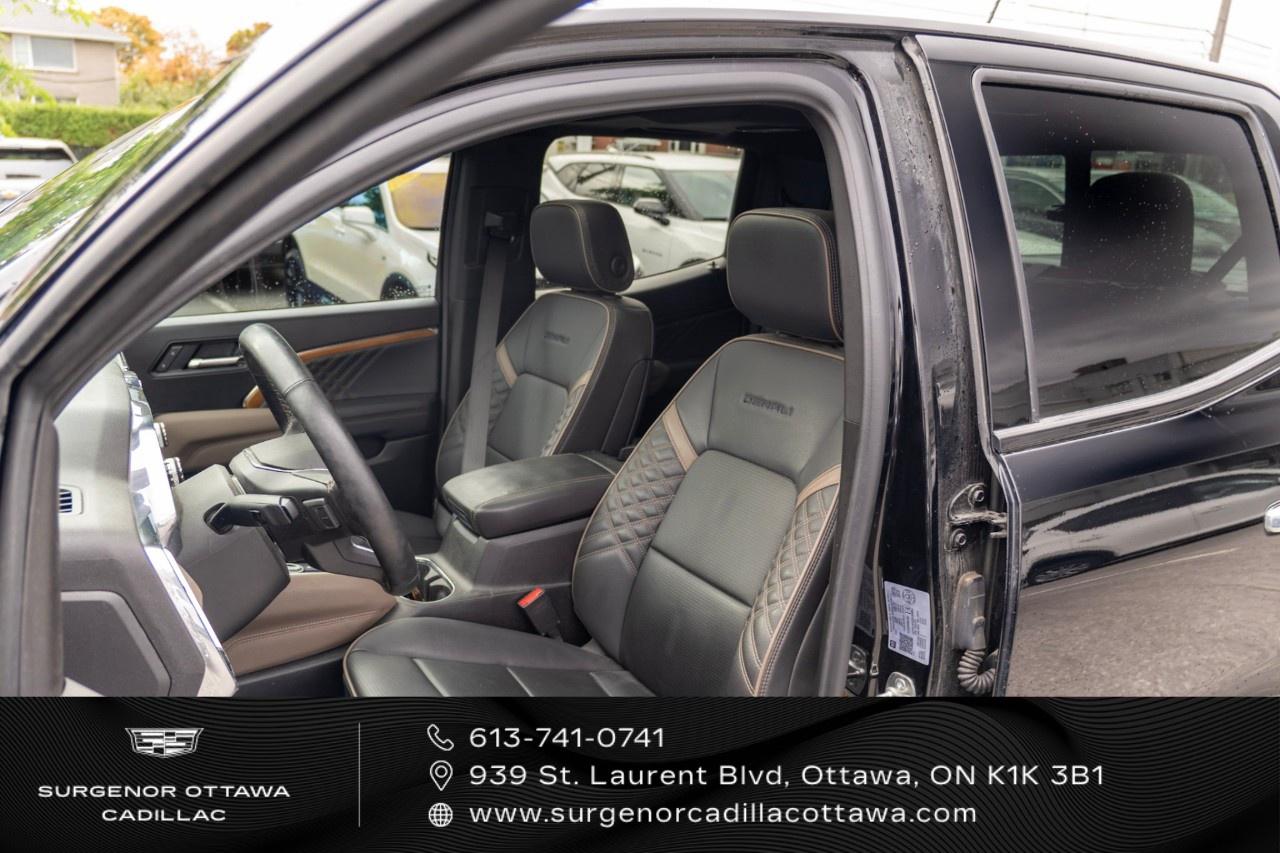 2025 GMC Canyon Crew Cab Short Box 4-Wheel Drive Denali Photo