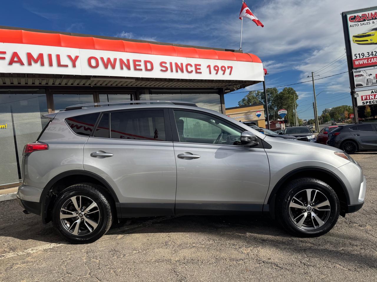 2018 Toyota RAV4 LE AWD | Accident Free | Back up Camera | Heated Seats Photo