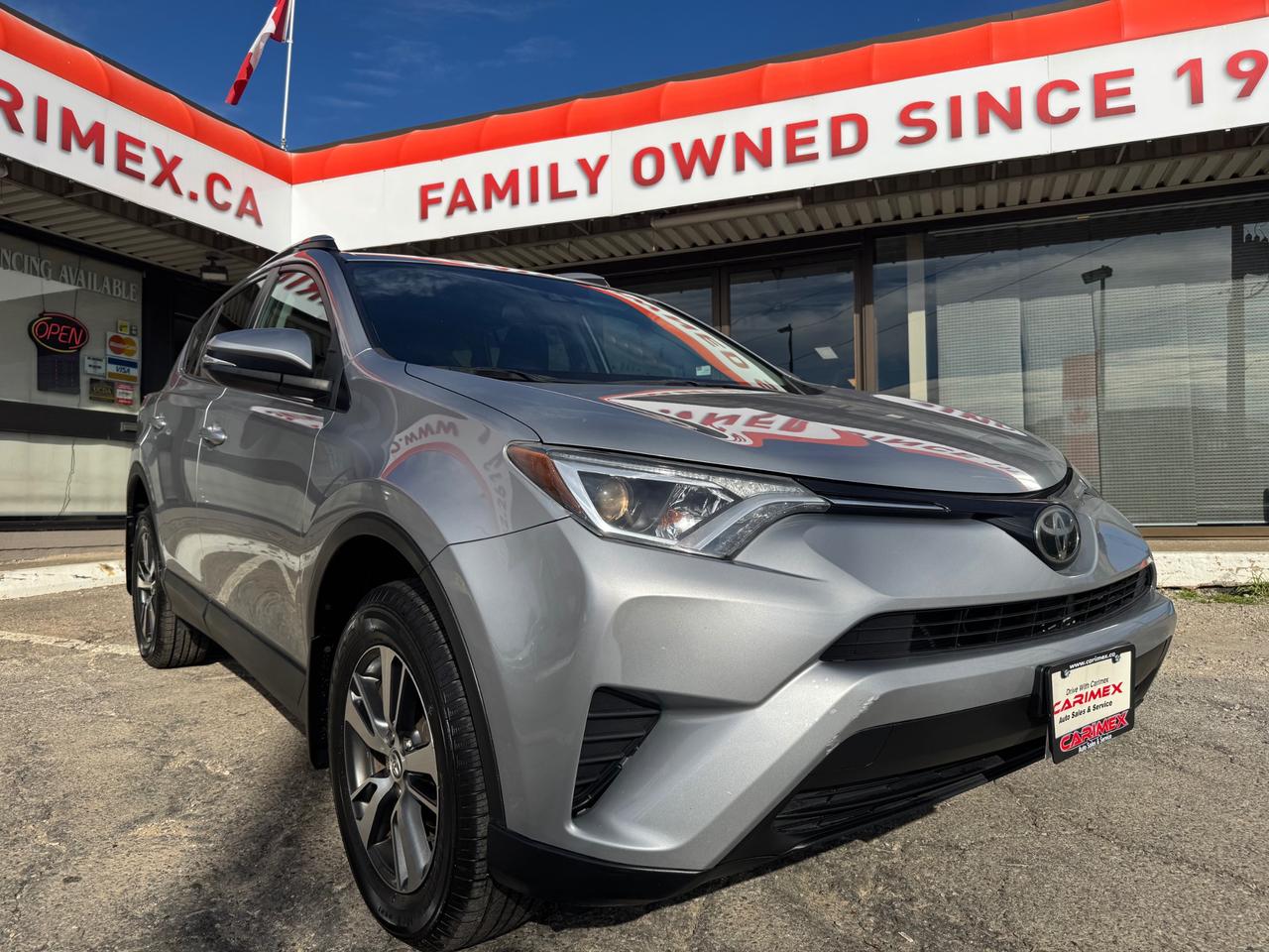 2018 Toyota RAV4 LE AWD | Accident Free | Back up Camera | Heated Seats Photo