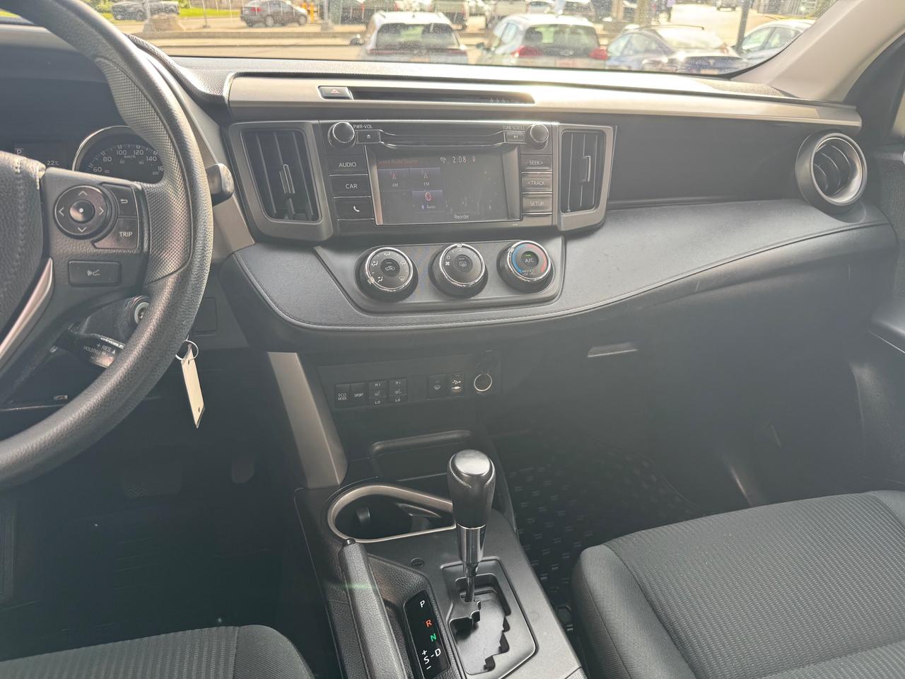 2018 Toyota RAV4 LE AWD | Accident Free | Back up Camera | Heated Seats Photo