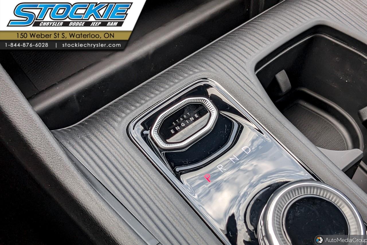 2026 Jeep Cherokee LAREDO 4x4 Photo