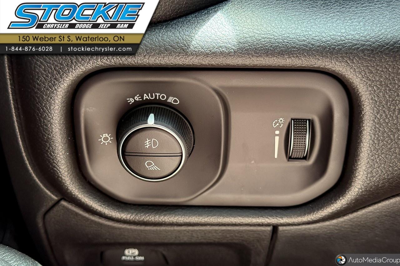 2026 RAM 1500 Express 4x4 Crew Cab 5'7" Box Photo
