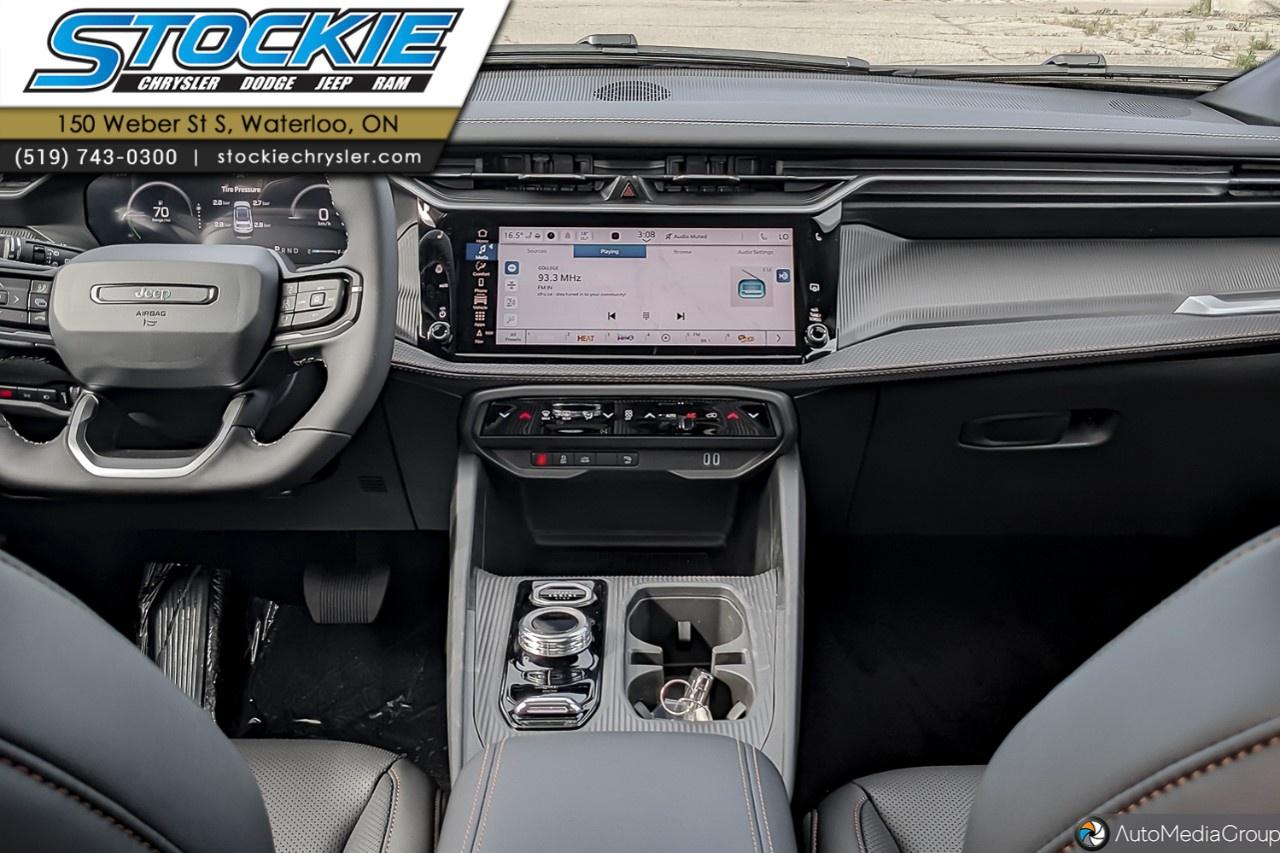 2026 Jeep Cherokee Overland 4x4 Photo