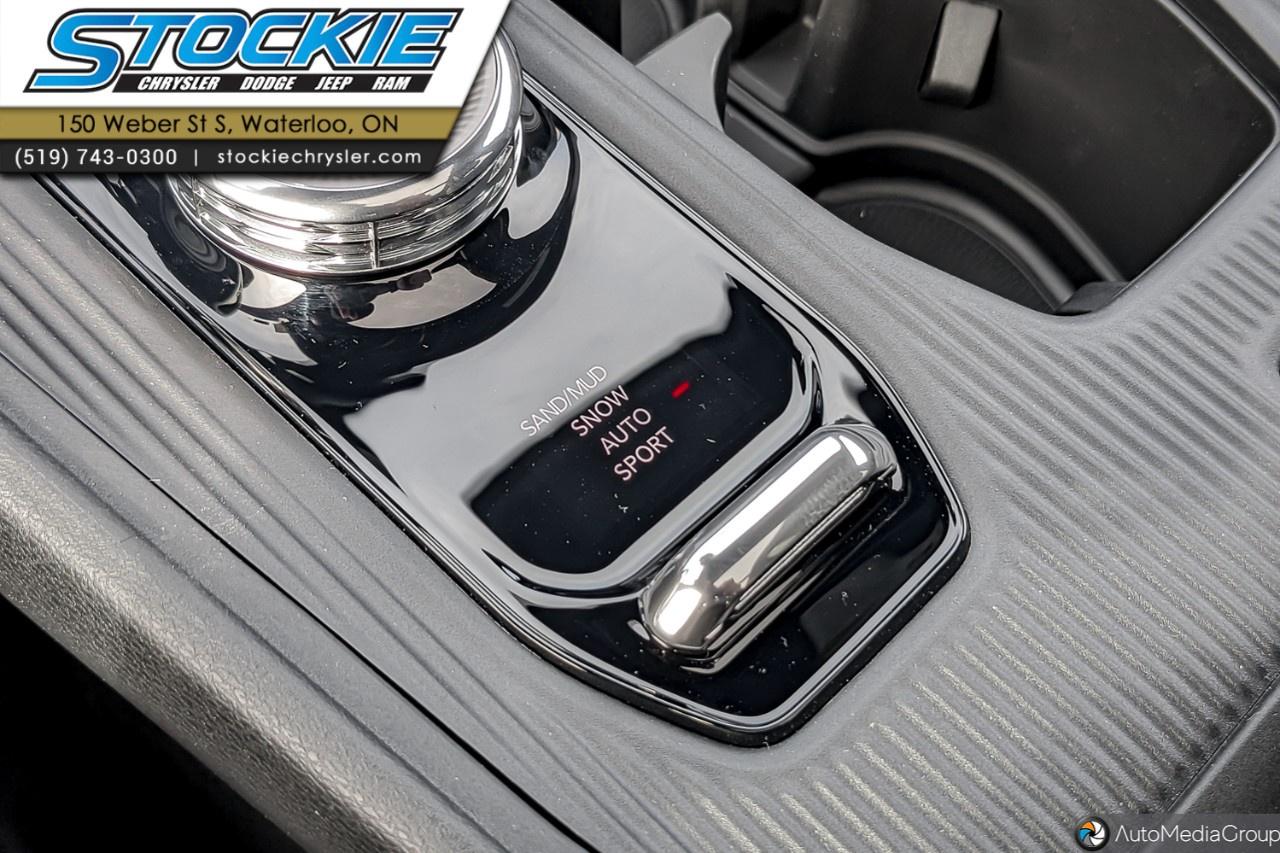 2026 Jeep Cherokee Overland 4x4 Photo