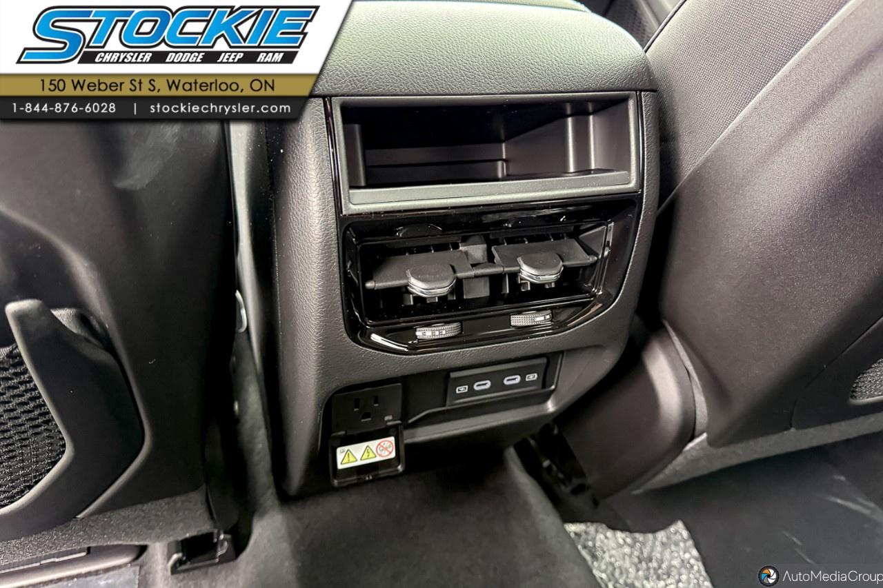 2026 Jeep Grand Cherokee ALTITUDE 4X4 Photo