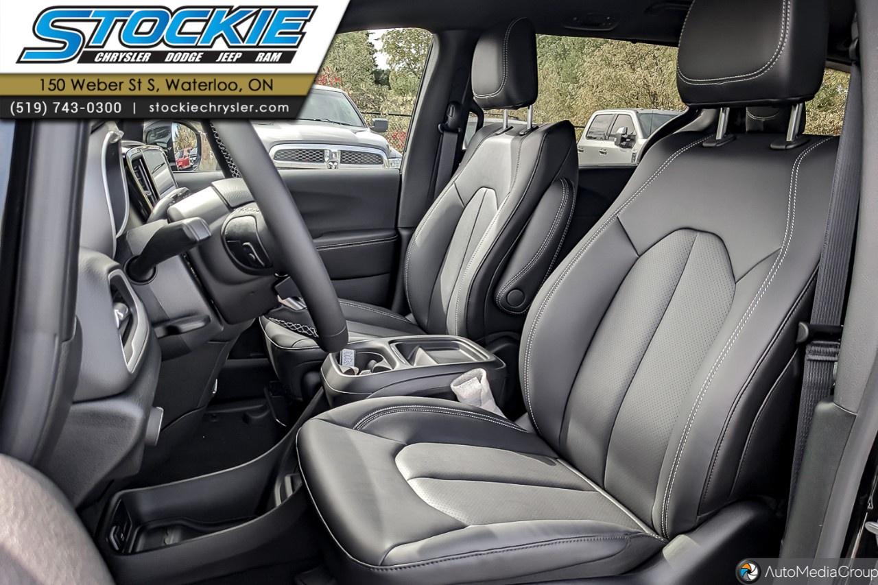 2027 Dodge Grand Caravan SXT 2WD Photo3