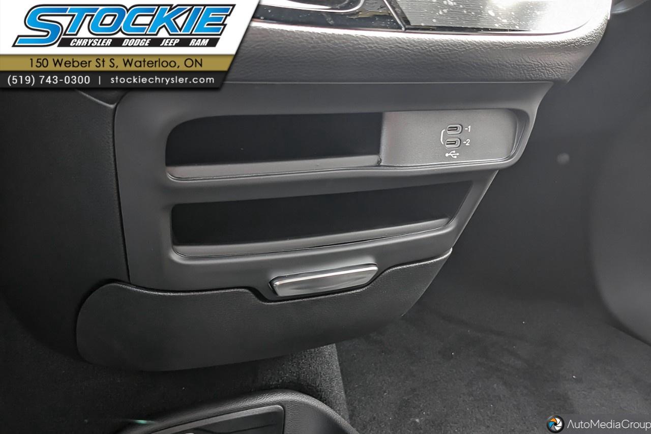 2027 Dodge Grand Caravan SXT 2WD Photo