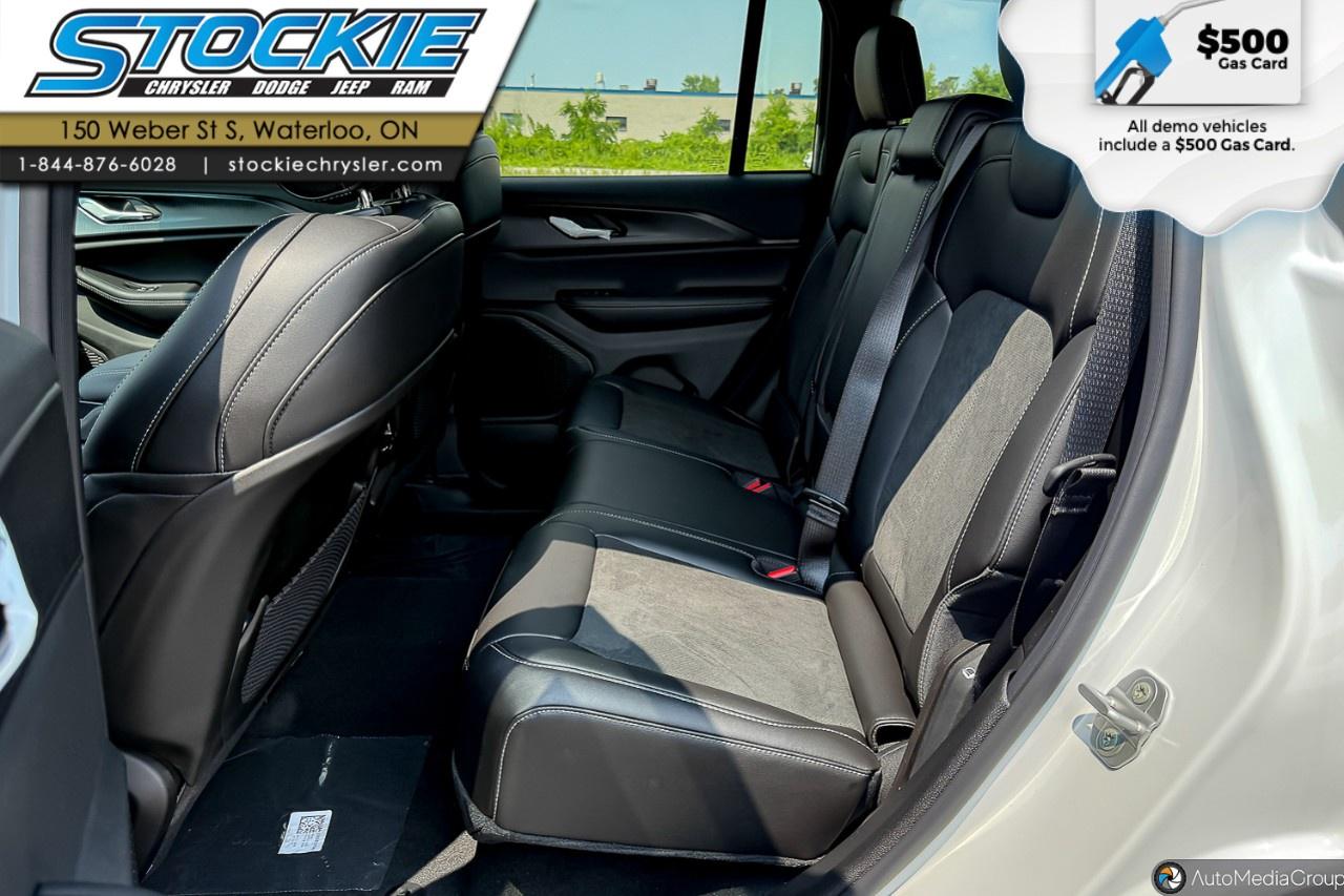 2025 Jeep Grand Cherokee ALTITUDE 4X4 Photo