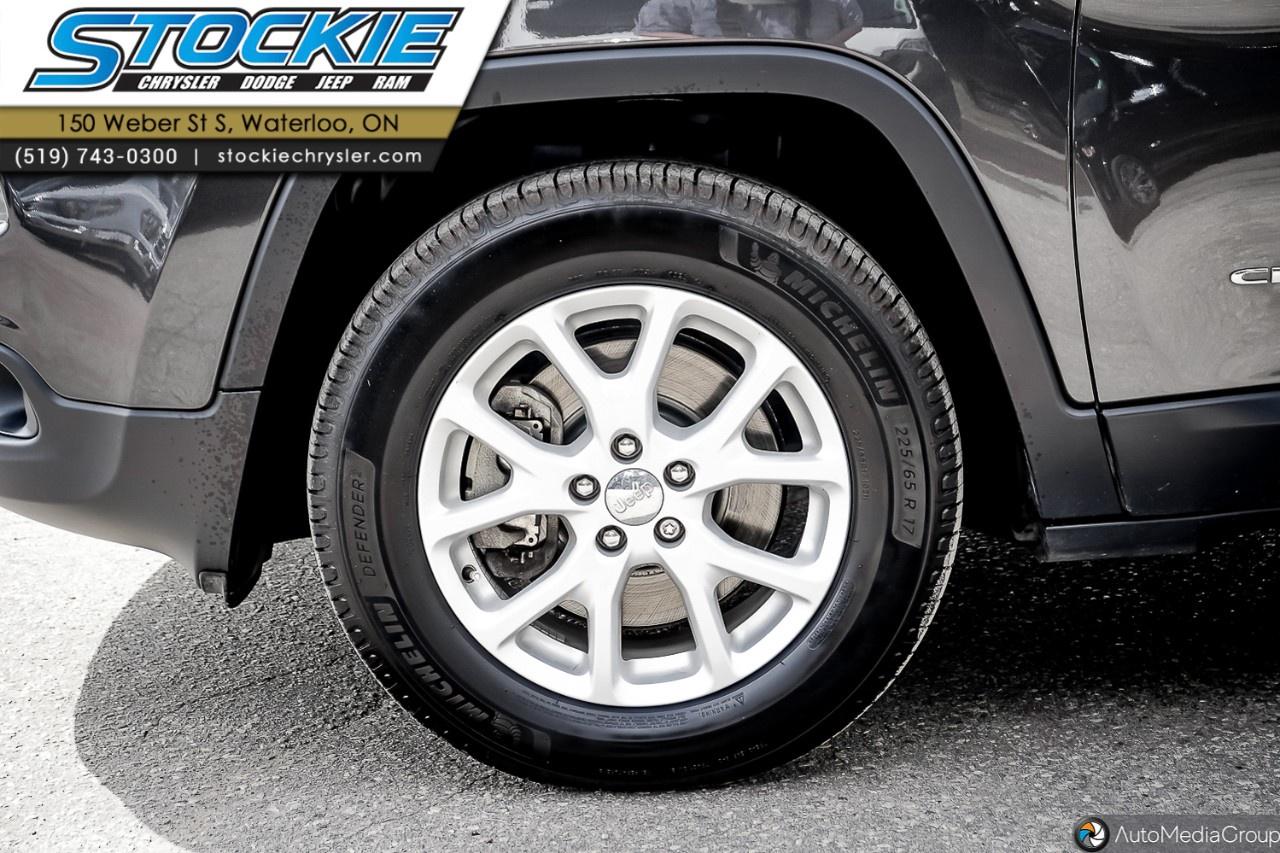2016 Jeep Cherokee 4WD 4dr North Photo