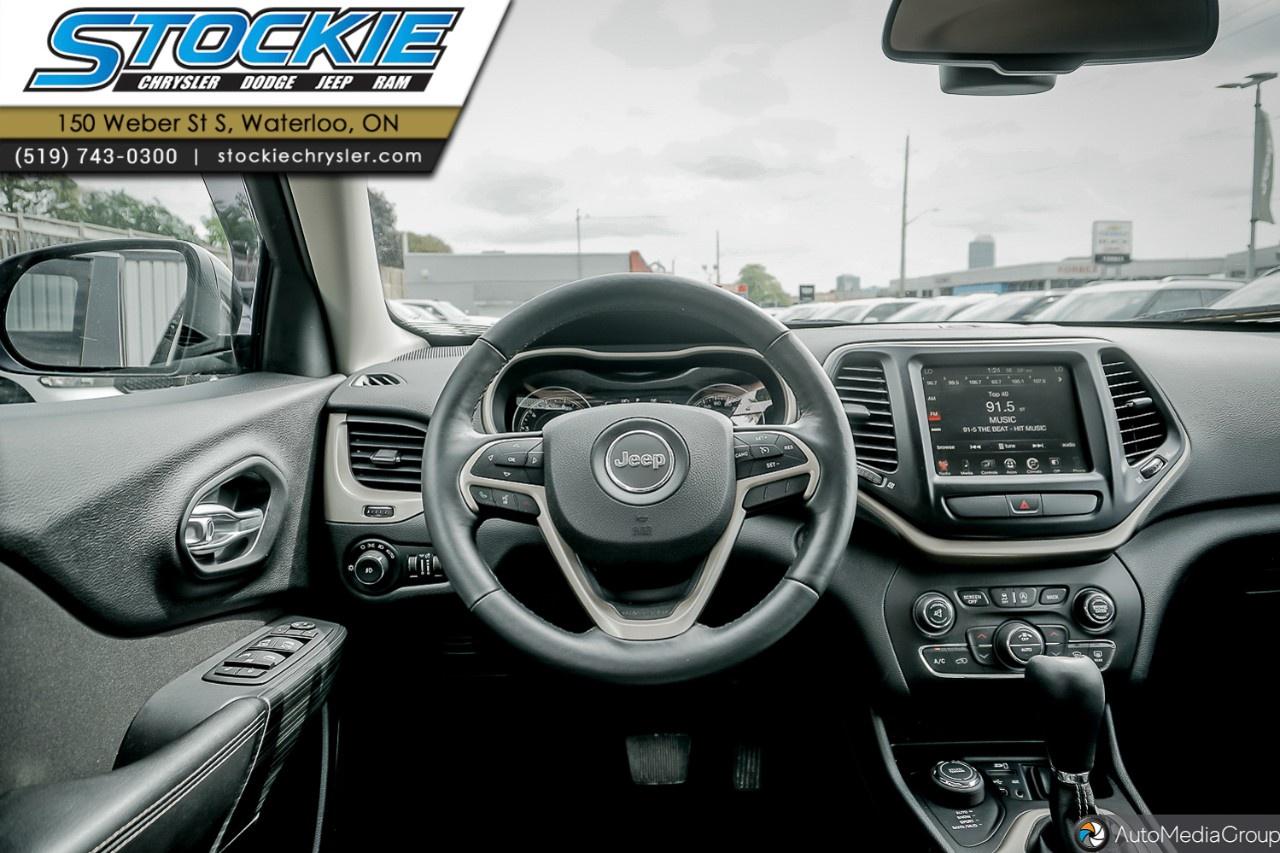 2016 Jeep Cherokee 4WD 4dr North Photo