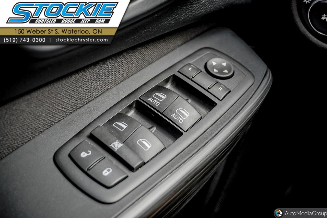 2016 Jeep Cherokee 4WD 4dr North Photo