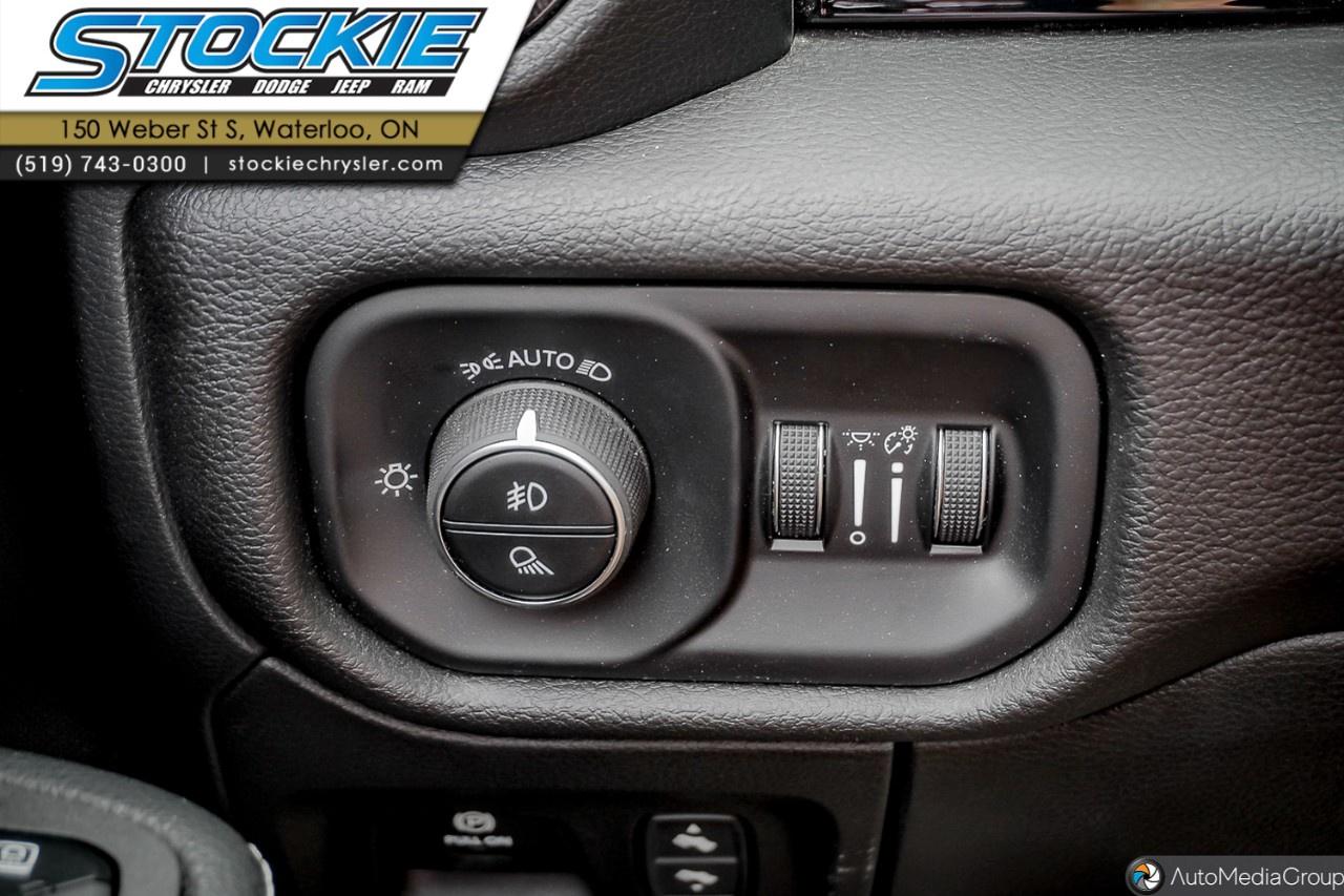 2025 RAM 1500 SPORT 4X4 CREW CAB 5'7" BOX Photo