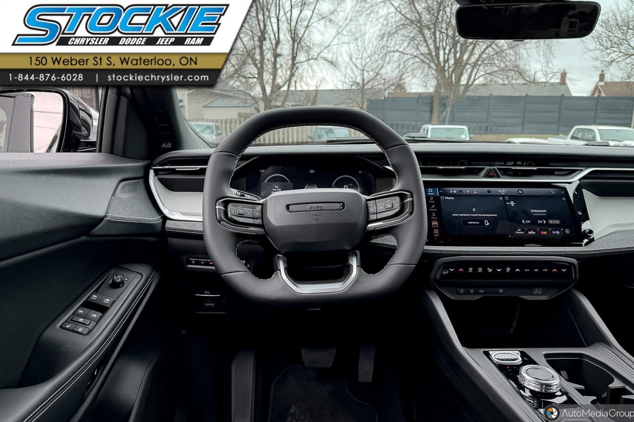 2026 Jeep Cherokee LAREDO 4x4 Photo