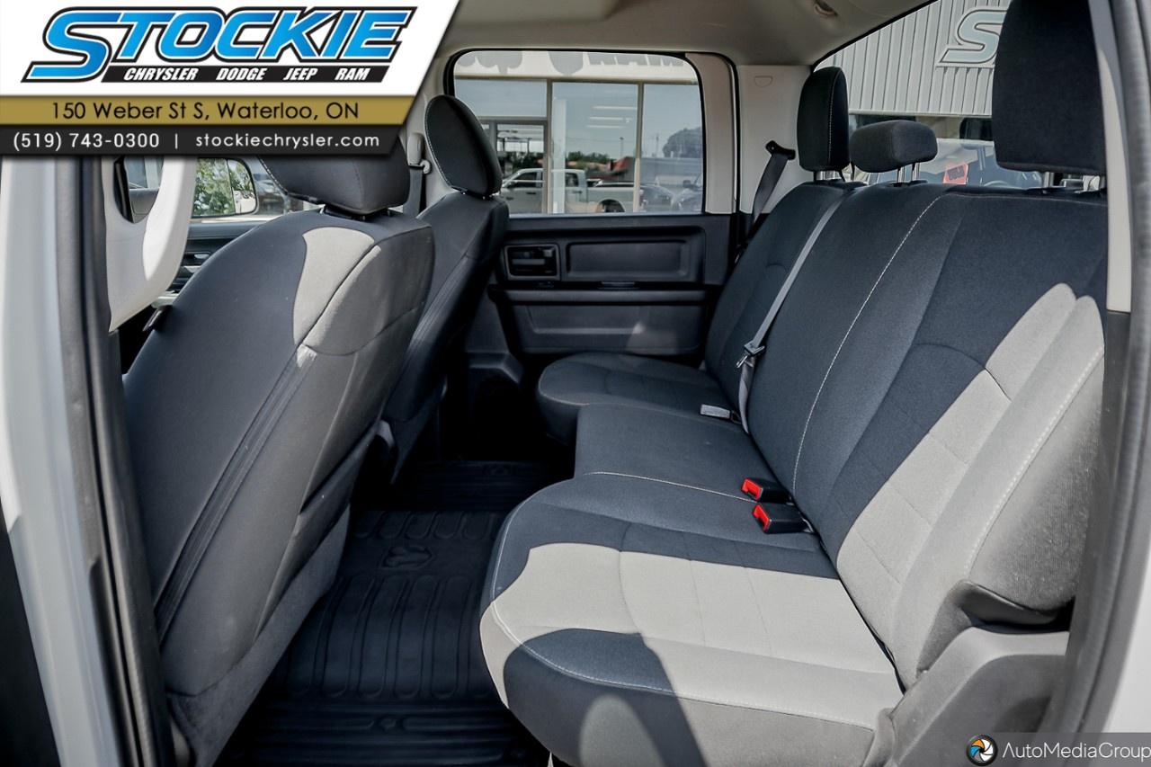 2022 RAM 1500 Classic EXPRESS 4X4 CREW CAB 5'7" BOX Photo