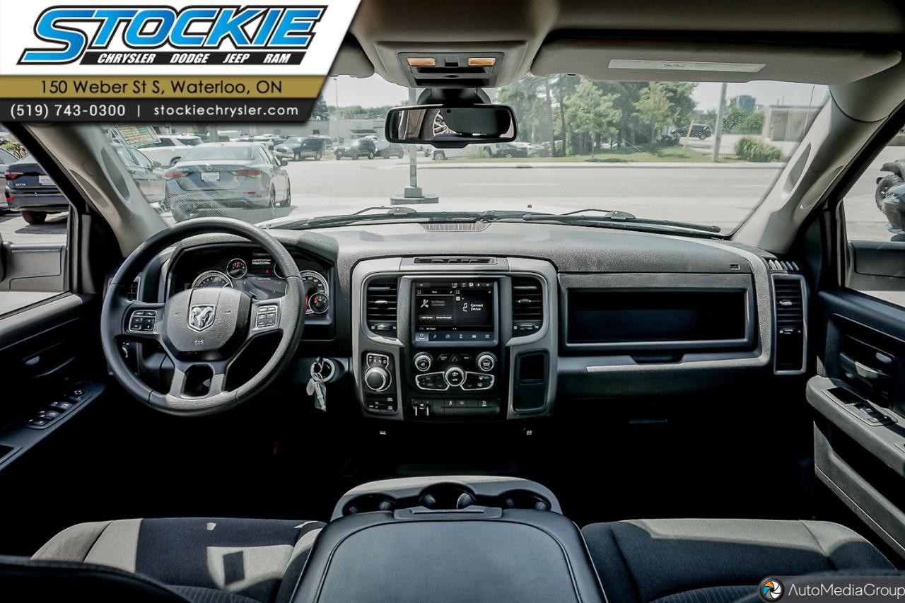2022 RAM 1500 Classic EXPRESS 4X4 CREW CAB 5'7" BOX Photo