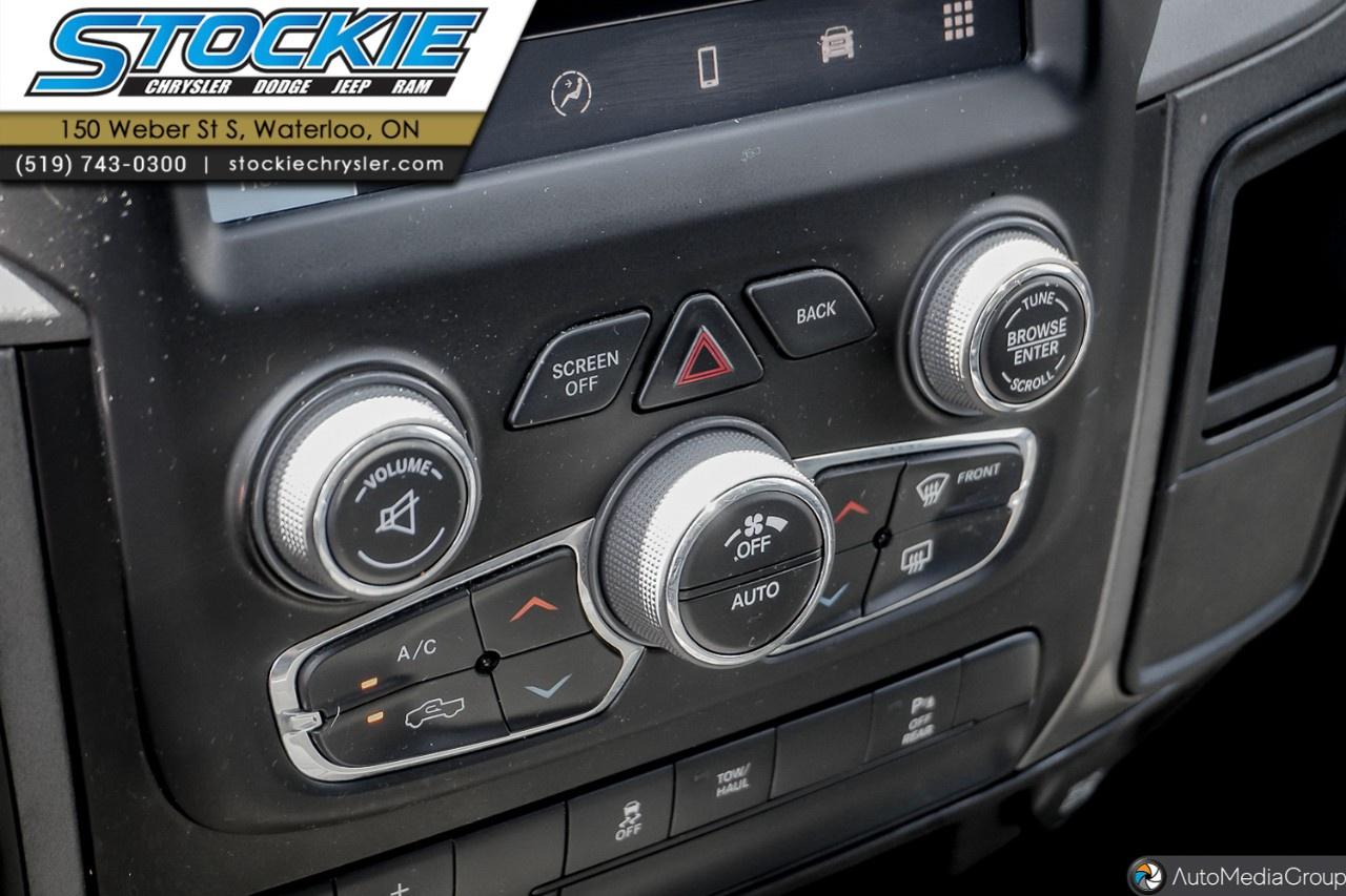 2022 RAM 1500 Classic EXPRESS 4X4 CREW CAB 5'7" BOX Photo