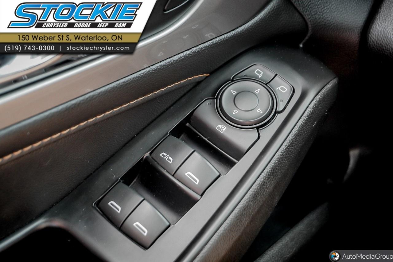 2020 Chevrolet Traverse AWD 4dr RS Photo