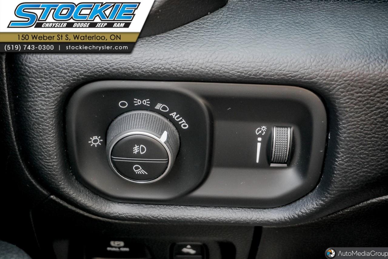 2020 RAM 1500 SPORT 4X4 CREW CAB 5'7" BOX Photo