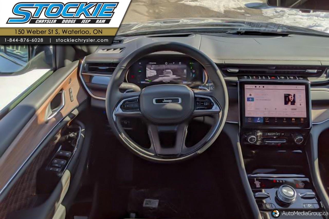 2023 Jeep Grand Cherokee 4xe Summit 4x4 Photo