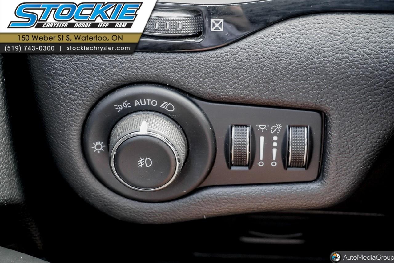 2021 Jeep Cherokee Altitude 4x4 Photo