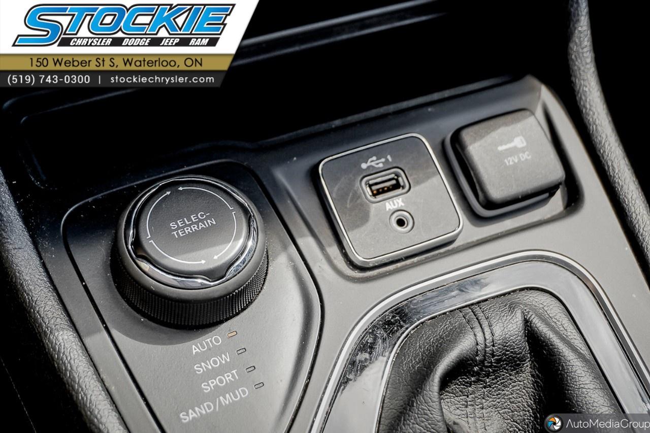 2021 Jeep Cherokee Altitude 4x4 Photo