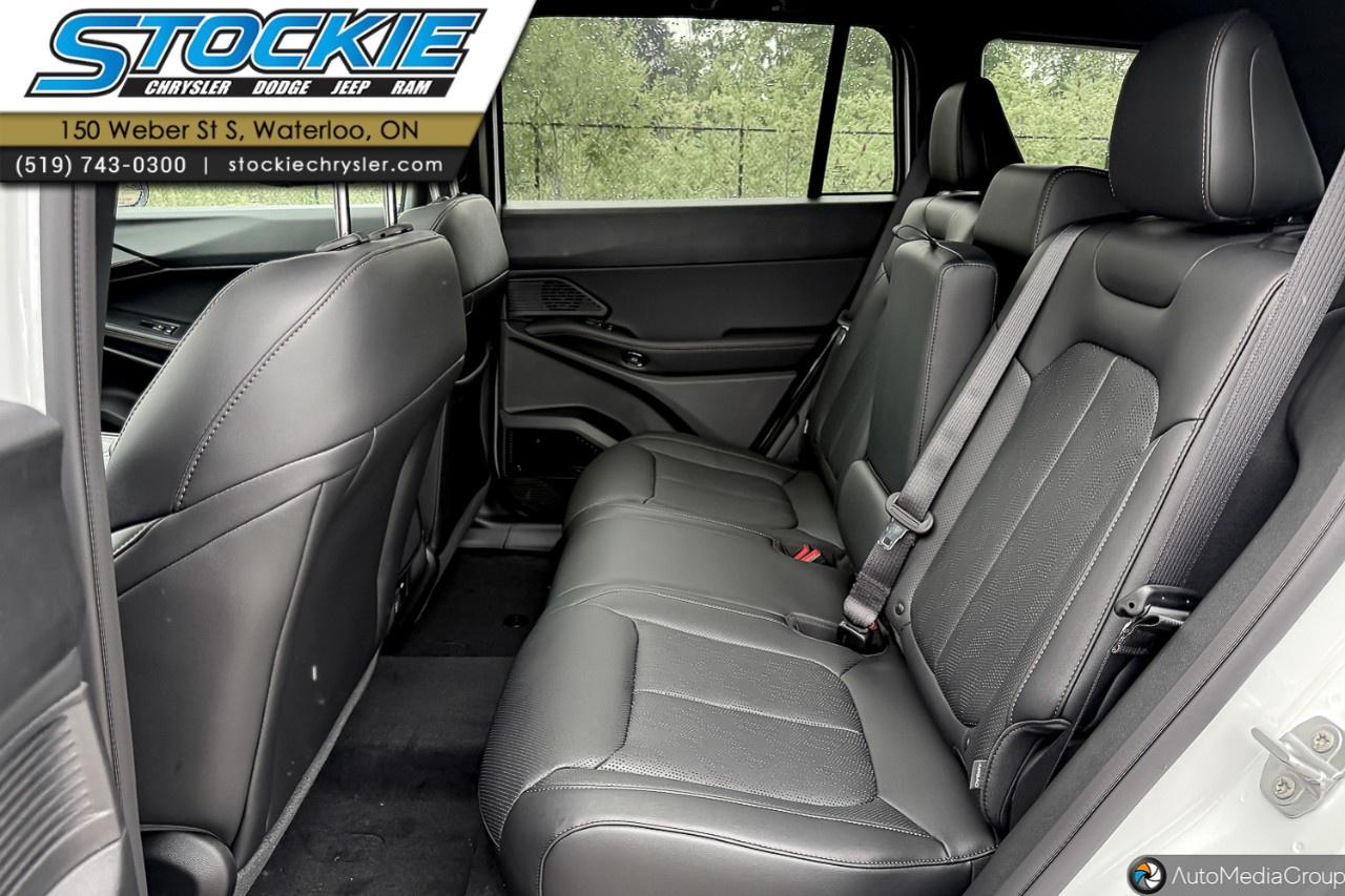 2026 Jeep Cherokee Overland 4x4 Photo
