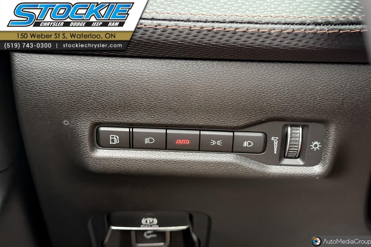 2026 Jeep Cherokee Overland 4x4 Photo