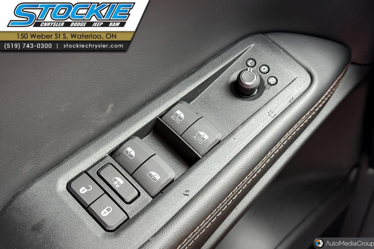 2026 Jeep Cherokee Overland 4x4 Photo
