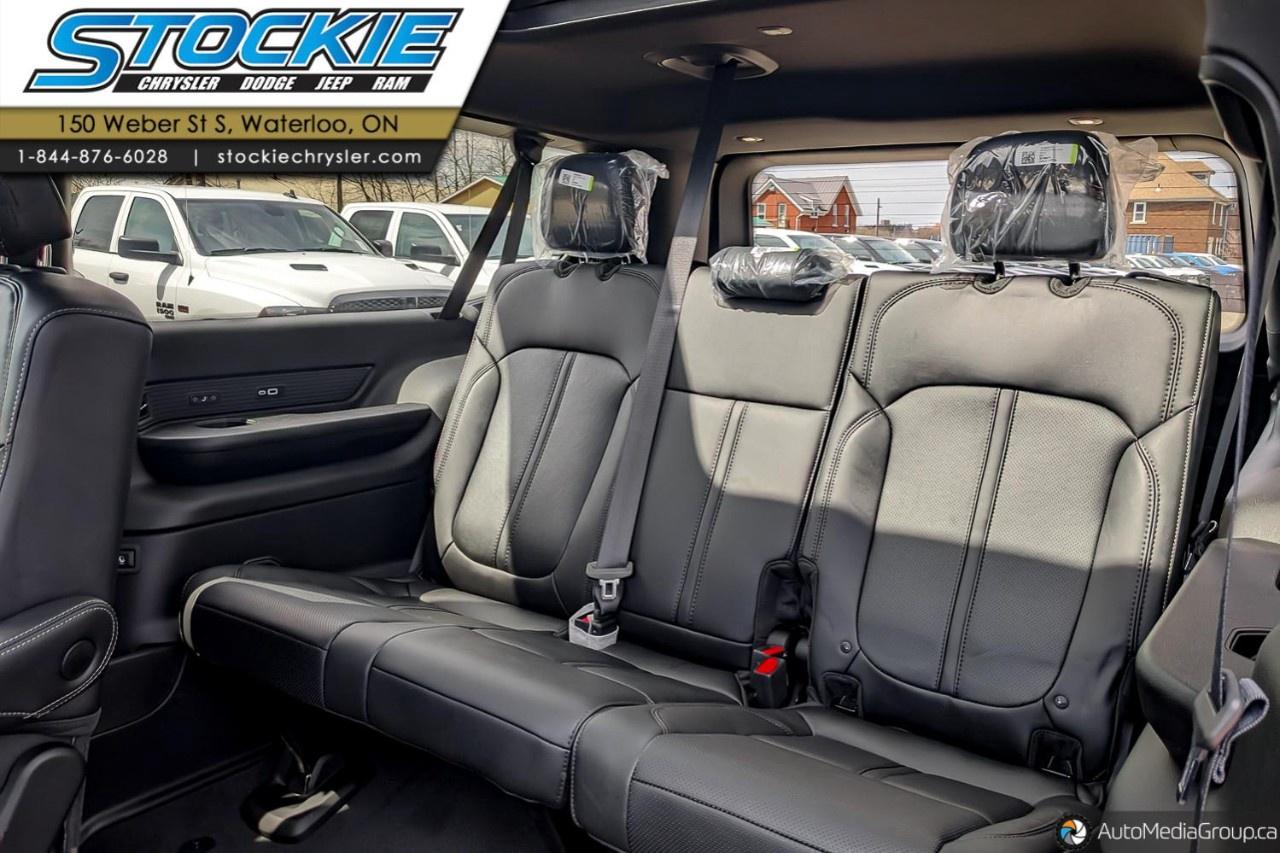 2023 Jeep Wagoneer L Series III 4x4 Photo