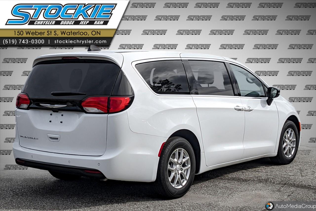 2027 Dodge Grand Caravan SXT 2WD Photo2