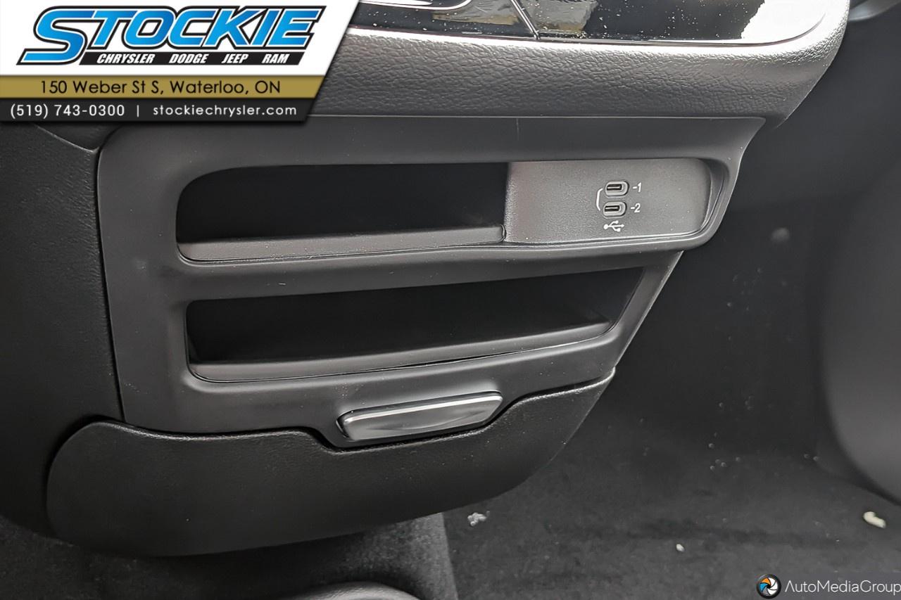 2027 Dodge Grand Caravan SXT 2WD Photo