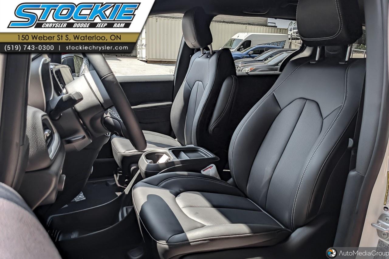 2027 Dodge Grand Caravan SXT 2WD Photo