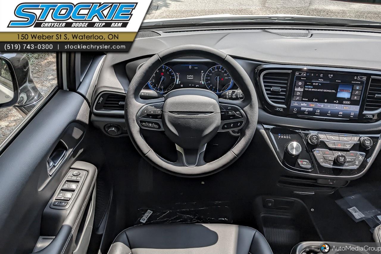 2027 Dodge Grand Caravan SXT 2WD Photo