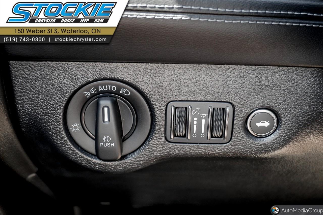 2023 Dodge Challenger Scat Pack 392 RWD Photo
