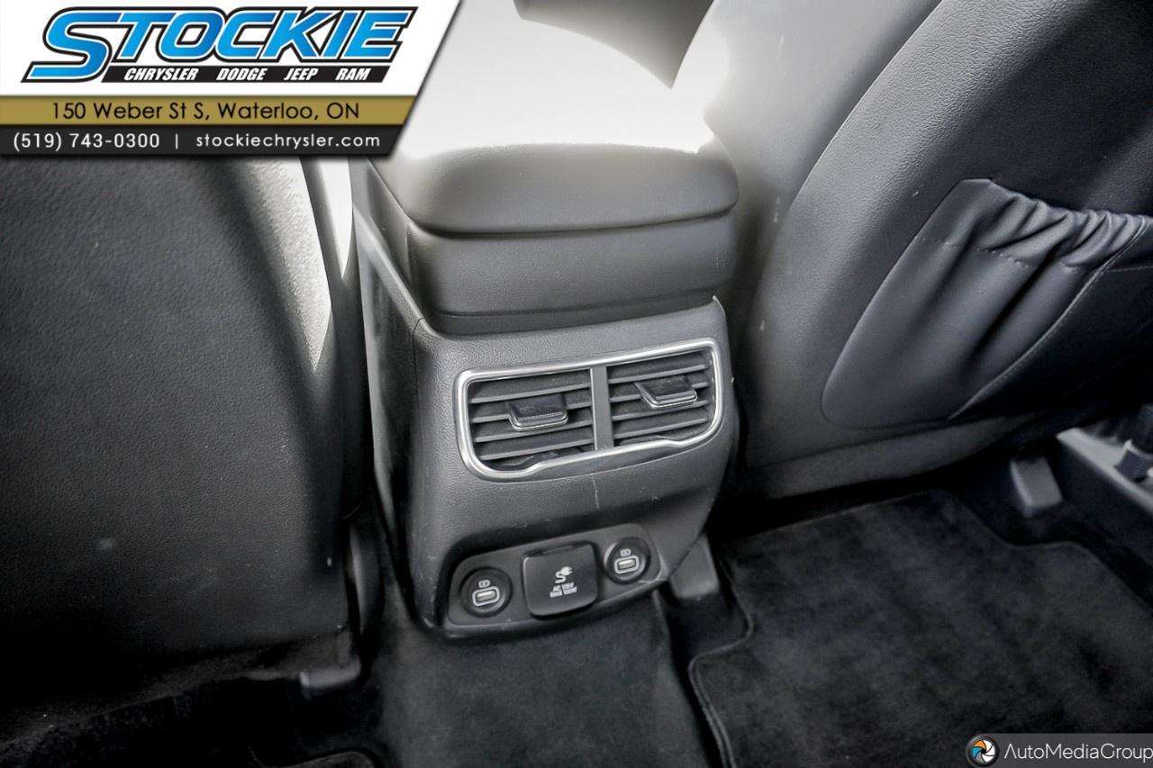 2021 Hyundai Santa Fe ULTIMATE CALLIGRAPHY AWD Photo
