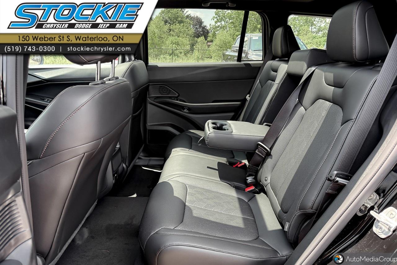 2026 Jeep Cherokee Overland 4x4 Photo