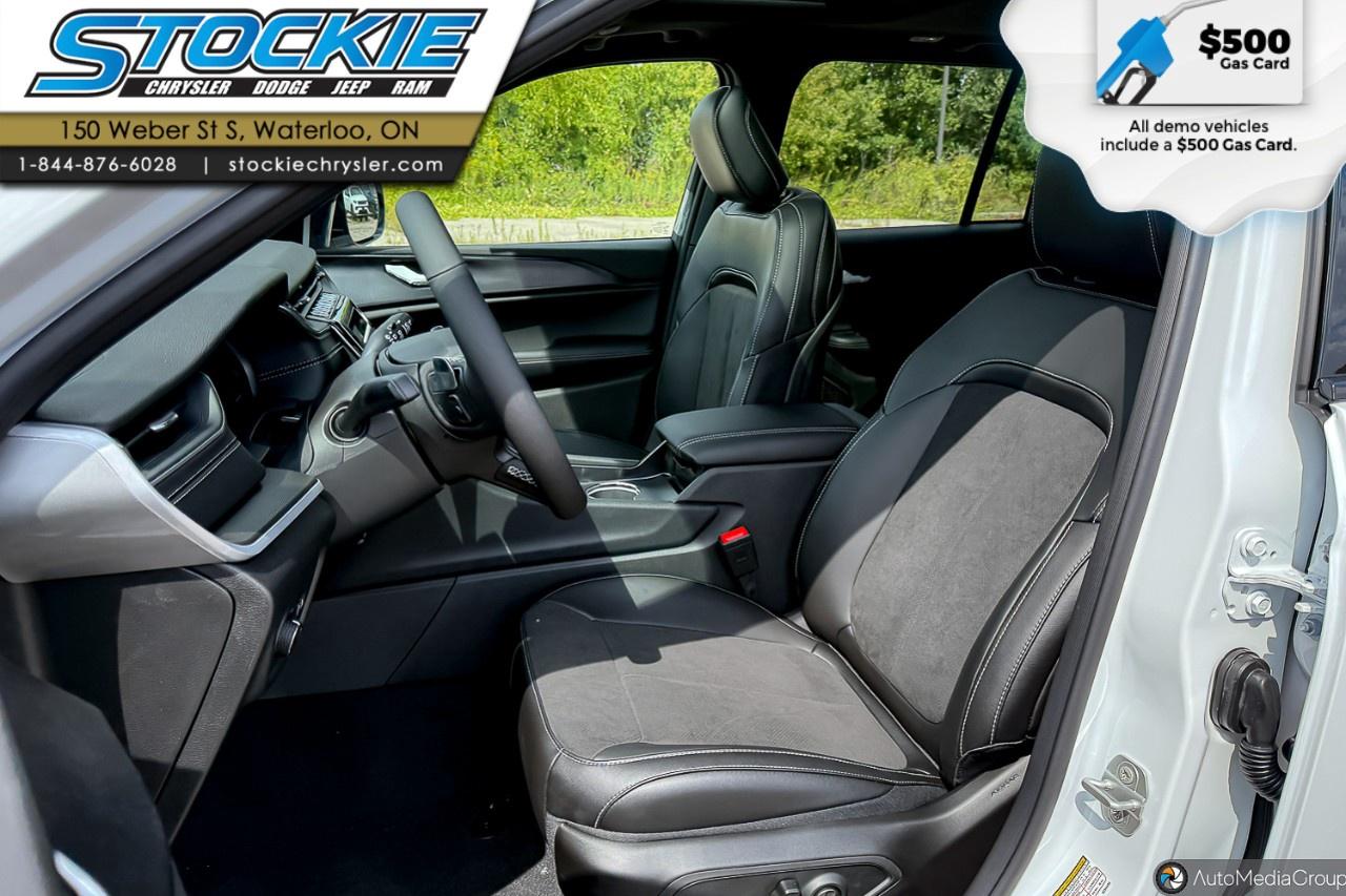 2025 Jeep Grand Cherokee ALTITUDE 4X4 Photo