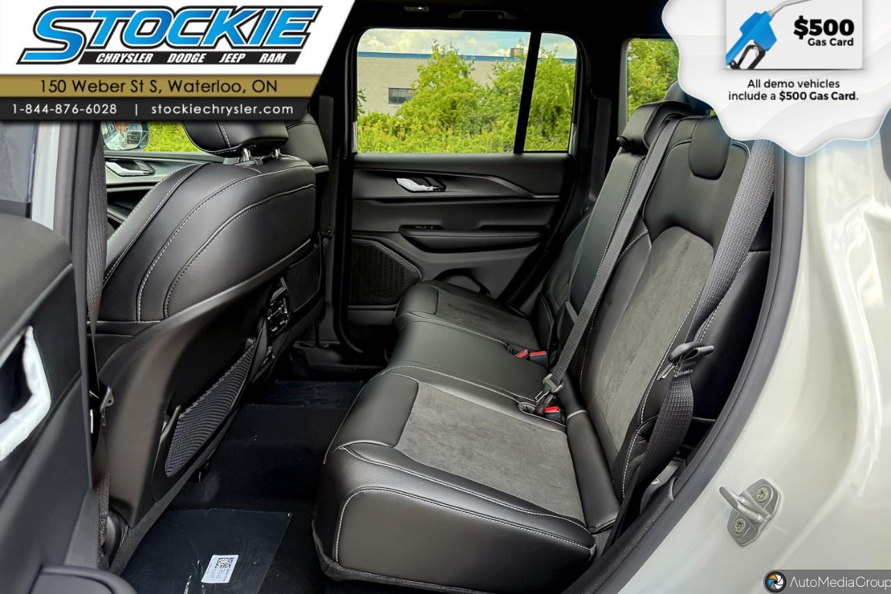 2025 Jeep Grand Cherokee ALTITUDE 4X4 Photo
