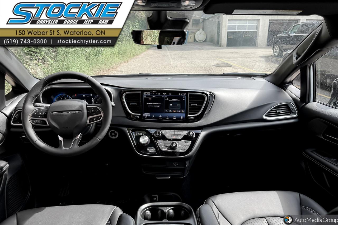 2027 Dodge Grand Caravan SXT 2WD Photo