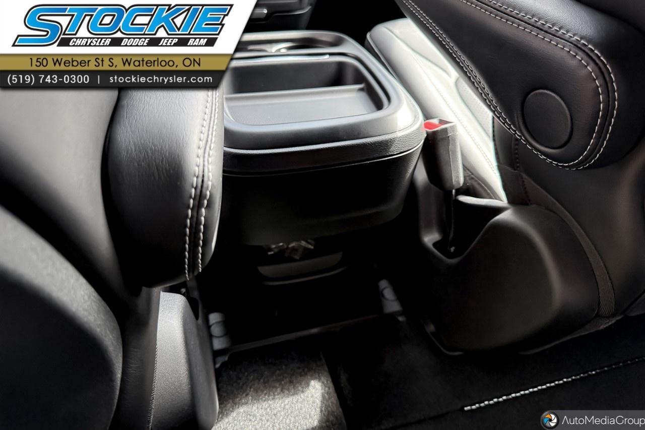2027 Dodge Grand Caravan SXT 2WD Photo