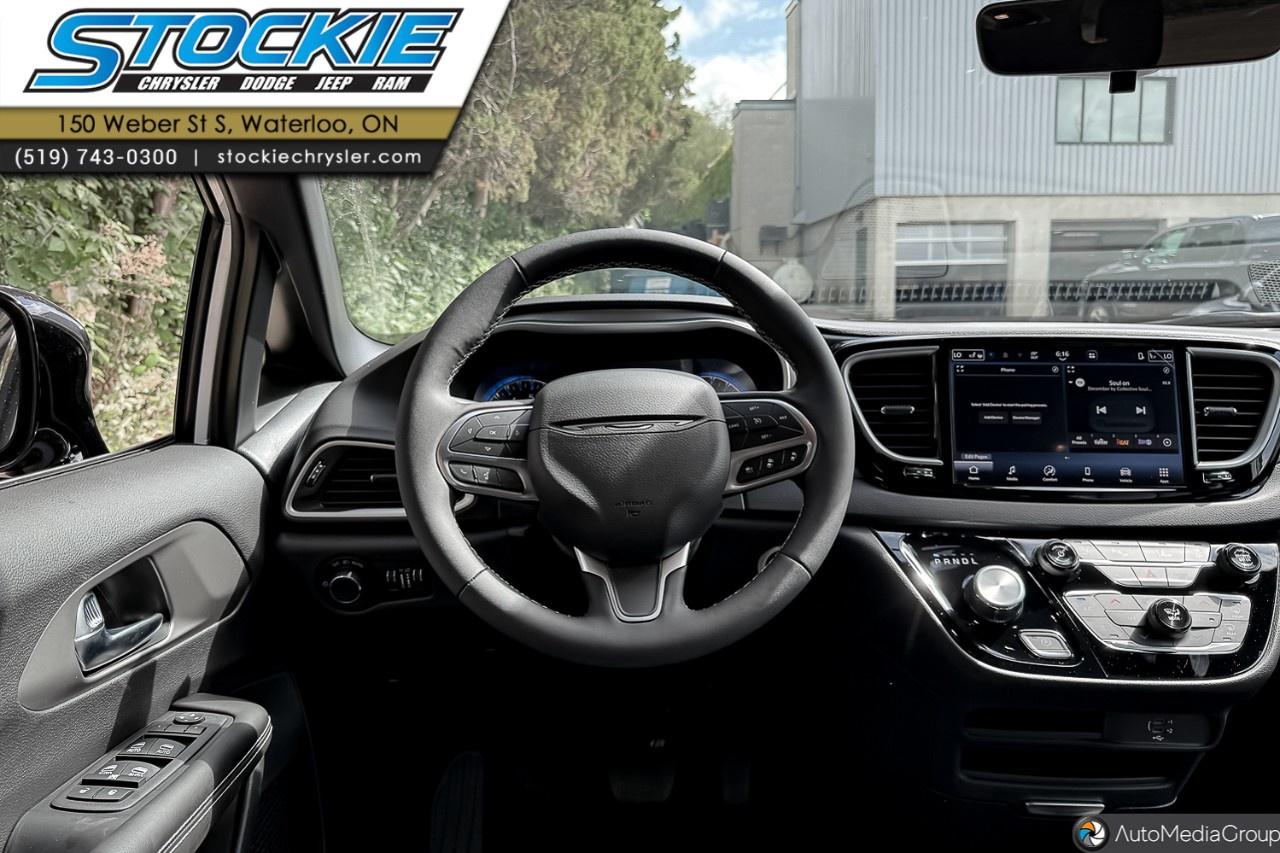 2027 Dodge Grand Caravan SXT 2WD Photo