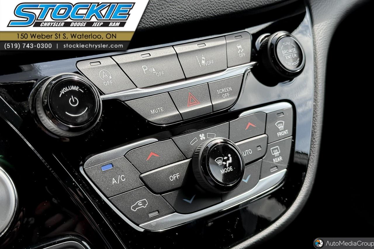 2027 Dodge Grand Caravan SXT 2WD Photo