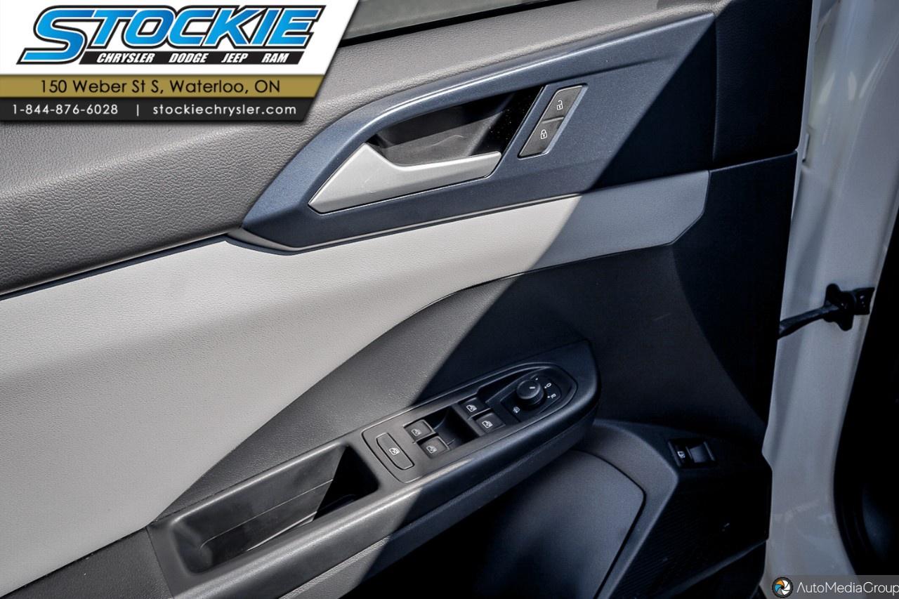 2023 Volkswagen Taos  Photo